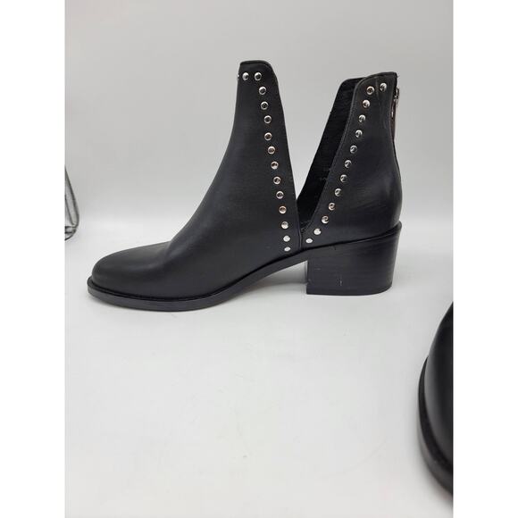 Steve Madden Zip Back Block Heel Ankle Boots Size 6.5 Black Leather Studded - Picture 4 of 7